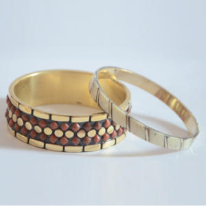 Elegante pulsera de hueso de metal pulido Moderno brazalete para hombres elegante Vintage patrón antiguo escultura de moda Día de San Valentín - Product Image 4