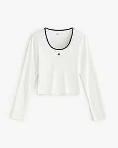 เสื้อยืดครอปคอเหลี่ยมทรงเข้ารูปคุณภาพสูงสำหรับผู้หญิง ปักโลโก้ แห้งเร็ว ระบายอากาศได้ดี ผลิตจากโพลีวิสโคสผสมสแปนเด็กซ์ เหมาะสำหรับใส่ในชีวิตประจำวัน - Product Image 4