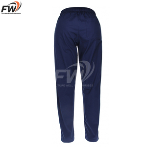 Tenues médicales unisexes confortables et personnalisées en polyester tissé extensible pour les professionnels de la santé - Product Image 4