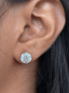 Pendientes de Diamantes Cultivados en Laboratorio, Redondos, 4.65 Ct, Oro, Clásicos, con Engaste de Puntas, Estilo Solitario, Joyería Fina, Regalo de Lujo para Mujer - Product Image 1