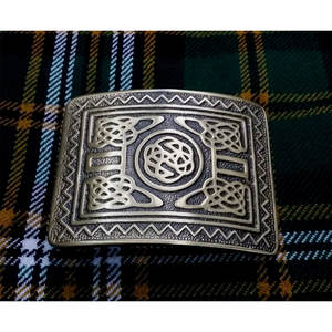 Hebilla de cinturón para kilt con nudo celta en espiral para hombre, acabado antiguo/hebillas celtas para kilt de las Tierras Altas, accesorios tradicionales para tartán - Product Image 1