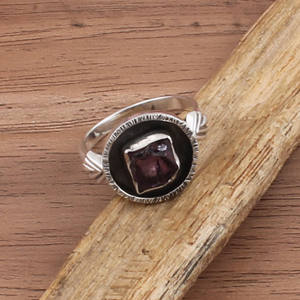 แหวนเงินแท้ 925 ประดับพลอยอเมทิสต์สีม่วงธรรมชาติ ขายส่งจากโรงงาน ราคาส่งสำหรับเครื่องประดับ - Product Image 4