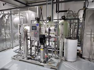 Usine de traitement de l'eau par osmose inverse de 3000 litres par heure, filtre à osmose inverse, purification, moteur PLC pour la <span class=keywords><strong>filtration</strong></span> de l'eau - Product Image 5