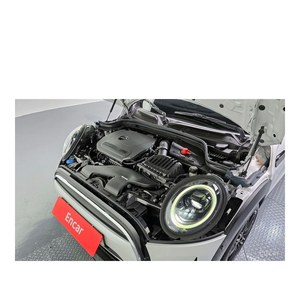 Mini Cooper Classic Plus 2022 avec caméra arrière, sièges en cuir, conduite à gauche - 36 873 km - Product Image 6