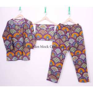 Robe de nuit pour femme, faite à la main, imprimé floral, 100% coton, col rond, ensemble pyjama en pur coton doux, cadeau pour demoiselle d'honneur, pyjama pour femme - Product Image 1