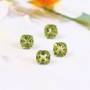 Peridoto Natural Verde de 12 mm, Corte Cojín, Facetado, Calibrado, Gema Suelta, Calidad AAA, Certificado por Terceros, Hecho a Mano en India - Product Image 3