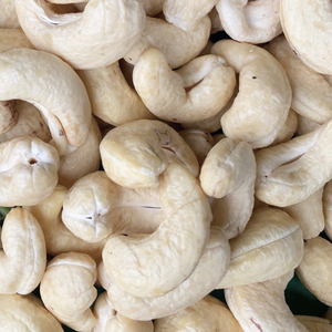 เม็ดมะม่วงหิมพานต์ราคาถูก พร้อมส่งจำนวนมาก เกรด W180 ขายส่ง MOQ ต่ำ ซานติโก - Product Image 1