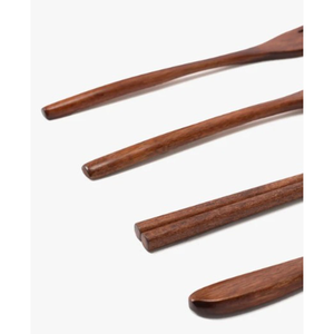 Couverts en bois pur et moderne pour des repas élégants et éco-responsables - Product Image 2