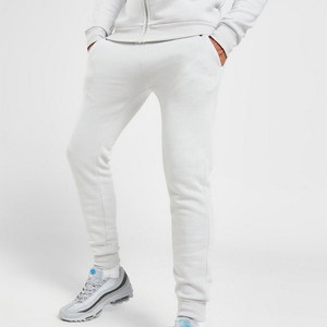 Conjunto Deportivo Crescent Wear para Hombre, Sudadera con Capucha y Pantalones Jogger Blancos 100% Algodón, Ropa Deportiva Moderna para Invierno - Product Image 3