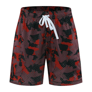 กางเกงขาสั้นออกกำลังกายลายพรางแบบกำหนดเองสำหรับผู้ชาย ผ้าฝ้ายเนื้อหนา พิมพ์ลายโลโก้ด้วยเทคนิค Sublimation กางเกงกีฬาสำหรับวิ่งและฟิตเนส มีเชือกผูกเอว - Product Image 3