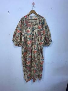 Robe longue mi-longue à col profond imprimée à motifs floraux, tenue d'été de plage pour femmes, robe longue d'été en coton - Product Image 3