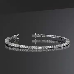 Pulsera de eslabones de moissanita brillante estilo hip-hop en plata 925 con elegantes detalles de cadena para regalos de moda y uso diario - Product Image 4