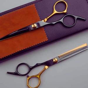 Kit de ciseaux de barbier en acier inoxydable à pointe arrondie de qualité supérieure, ciseaux à effiler à manche court, peigne et étui à clip en titane bleu - Product Image 4