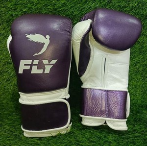 ถุงมือฝึกซ้อมหนังหลากสี Fly พร้อมสายรัดปรับได้ บุนวมอย่างดี สวมใส่สบาย เหมาะสำหรับมวยไทย MMA มวยสากล รุ่น CP-BG-218 - Product Image 4