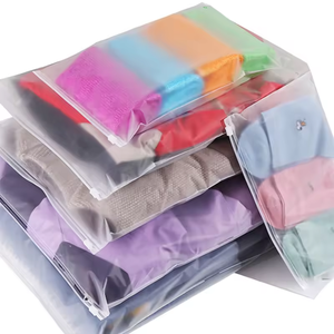 Sacs biodégradables en métal de haute qualité avec fermeture éclair personnalisée pour l'emballage de vêtements, avec curseur sans nickel et sans verrouillage - Product Image 1