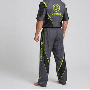 Ropa de Combate y Uniformes de Sparring Hechos a Medida, Ropa de Combate Resistente y Duradera Diseñada para un Rendimiento Óptimo - Product Image 5