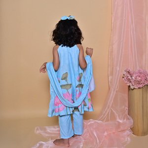 ชุดเสื้อทูนิคแขนกุดพิมพ์ลายดอกไม้ฟูร็อกคุณภาพสูง สีฟ้าอ่อน ฟูร็อก สำหรับสวมใส่สบายในงานเทศกาลและกิจกรรมครอบครัว - Product Image 3