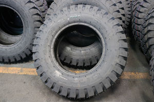 Neumático KUMATIRE K701 para Camioneta Ligera 5.50-12 6.00-14 7.00-16 8.25-16 para Uso en Entrega Urbana y Transporte Rural - Product Image 5