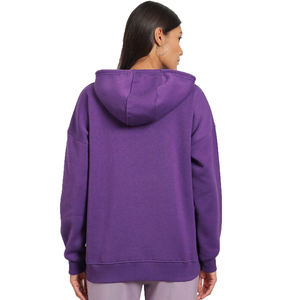 Vêtements pour femmes en gros avec logo personnalisé, durables et abordables, idéaux pour les logos personnalisés et les commandes en gros, avec une coupe confortable - Product Image 6