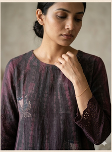 Kurti en coton imprimé pour femmes, manches trois quarts, col rond, confortable, vêtements ethniques décontractés, vêtements traditionnels faits à la main - Product Image 2