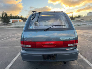 Autobús de Lujo Estima Emina 4WD X, Modelo Antiguo 1992, de Alta Demanda, Listo para Enviar Hoy - Product Image 3