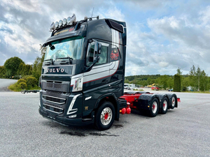 2025 Used for FH 540 Dump Truck Automatic Transmission Diesel Euro 6 Left Steering Rear <b>Camera</b> FAST Gearbox 8x4 Axle - Product Image 3