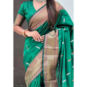 ผ้าไหมพายทานีสีเขียวเยโอล่าแบบดั้งเดิมทอแบบดูอัลซารี น้ำหนัก 650 กรัม ลายทอระดับพรีเมียม - Product Image 2