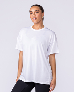 T-shirt blanc surdimensionné à col rond et manches courtes pour femme, coupe ample, en maille respirante, longueur standard, couleur unie, style tricoté - Product Image 5