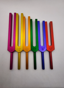 Sacred Solfeggio - Juego de 6 diapasones de colores con activador y estuche - Reparación del ADN - Bendiciones, Milagros, Despertar, Liberación - Product Image 2