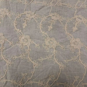 Tela Bordada con Cordón de Algodón Blanco de Alta Calidad Premium – Diseño Floral 3D con Trabajo Dori, 100% Algodón Puro, Teñible - Product Image 1