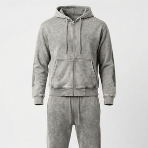 Ensemble de survêtement décontracté pour homme en molleton imprimé, coupe évasée et empilée, effet délavé à l'acide, idéal pour l'entraînement et le jogging, collection hiver, tenue athlétique tendance - Product Image 1