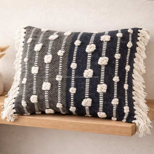 Housse de coussin bohème en laine et coton avec rayures marine et franges, coussin décoratif tissé, style marocain haut de gamme - Product Image 3