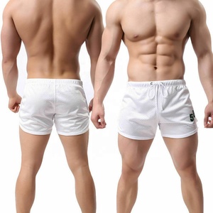 Short décontracté pour homme à taille mi-haute, respirant, à séchage rapide, avec logo personnalisé par sublimation et broderie, en toile unie, confortable et à taille élastique. - Product Image 3