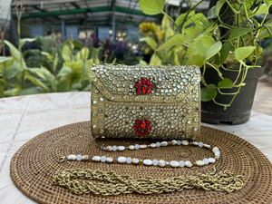 Pochette en métal Kundan, sac à main de soirée traditionnel orné pour femme, idéal pour mariage, fête, occasions ethniques et festives - Product Image 6