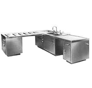 Station de travail médico-légale d'autopsie avancée Ventilation intégrée Conception ergonomique Surface en acier inoxydable pour l'éclairage à usage hospitalier - Product Image 1