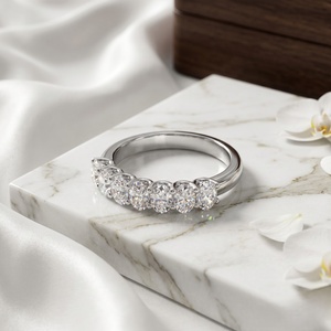 แหวนเพชรทรงรี 1.50 กะรัต ทอง 14k เพชรสังเคราะห์จากห้องปฏิบัติการ ฝังแบบ Prong Set ครึ่งวง พร้อมใบรับรอง - Product Image 3