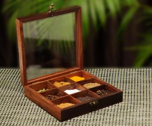 Boîte de rangement artisanale en bois pour sel, épices et fruits secs, idéale pour la cuisine domestique - Product Image 6