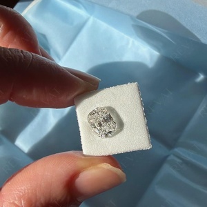 Anillo de Compromiso de Tres Piedras con Diamante Cultivado en Laboratorio de 2 Quilates, Corte Alargado, Certificado IGI - Product Image 3
