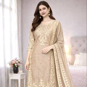 Conjunto Festivo de Seda para Mujer con Dupatta y Palazzo con Bordados Elaborados - Product Image 1