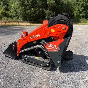 Mini-chargeuse compacte Kubota haute performance avec dimensions compactes, hydraulique robuste et fonctionnement efficace pour la construction - Product Image 1