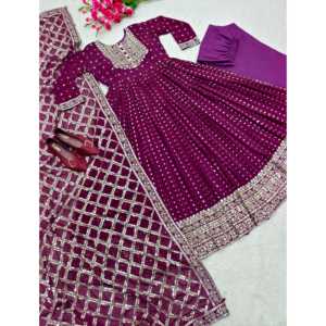 Designer Party Wear Robes de bal Robe élégante avec Pent et Dupatta Set Exquis pour les occasions spéciales - Product Image 3