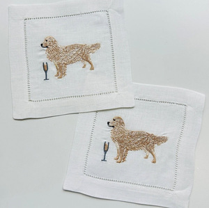 Sous-verres et serviettes personnalisés 100 % lin, brodés, réutilisables, avec monogramme ou logo, cadeau idéal pour hôte de fête de Noël ou mariée - Product Image 1