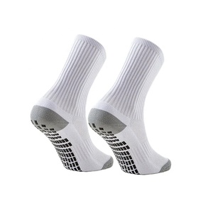 Calcetines Deportivos TriPro Blancos para Hombre, Material Spandex, Transpirables, de Secado Rápido y Antideslizantes para Verano - Product Image 3