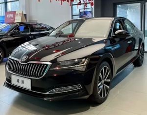 VW <span class=keywords><strong>Skoda</strong></span> <span class=keywords><strong>Superb</strong></span> Essence 2025 2026 <span class=keywords><strong>Skoda</strong></span> <span class=keywords><strong>Superb</strong></span> 1.4t 150CV 5 Portes 5 Places Berline Voiture Neuve Voiture Chinoise Pas Chère - Product Image 1