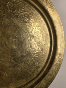 Bandeja de Servir Creativa de Latón Vintage con Diseño de Mandala en Relieve y Bordes Reforzados para Mayor Durabilidad, Disponible al Mejor Precio - Product Image 5