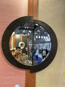 Miroir rond vintage en crocodile modèle DPC 463 personnalisé pour chambre à coucher et salon, matériau MDF, fabriqué au Vietnam, OEM/ODM, utilisation domestique bienvenue - Product Image 3