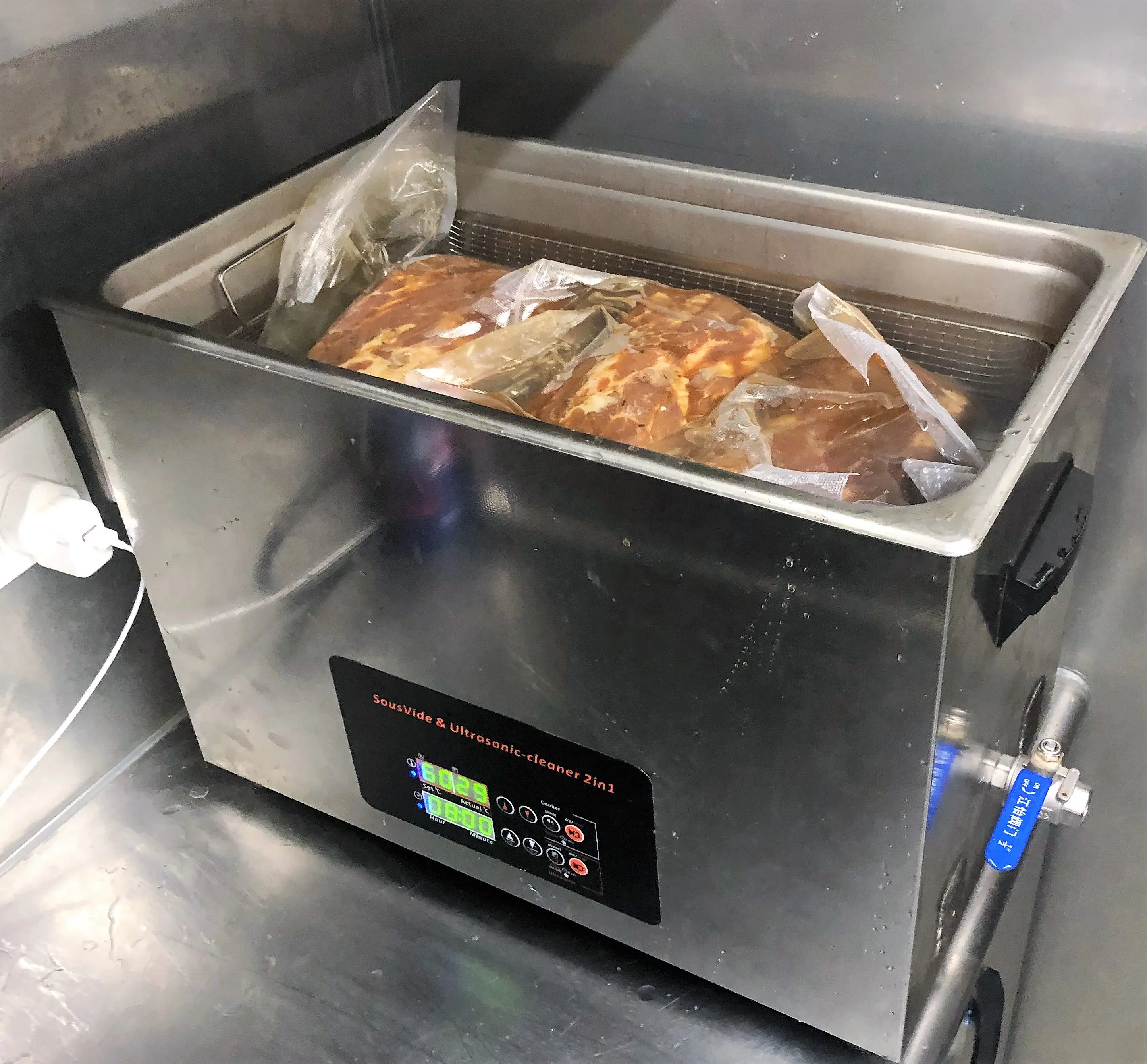 Ультразвуковая машина для большого количества медленно готовить на весь бак даже тепло лучше, размягчения 28 л коммерческих Sous плита