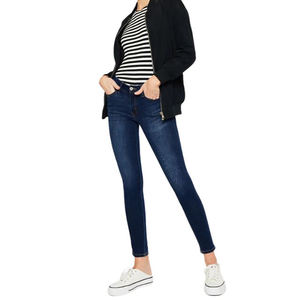 Jean décontracté de haute qualité, dernière tendance, confortable, coupe slim, taille haute, extensible, pour femme. - Product Image 1