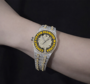 Montre en or blanc avec cadran rond à chiffres arabes, date automatique, caractéristiques classiques, diamant moissanite, design personnalisé, cadeau pour femme - Product Image 2