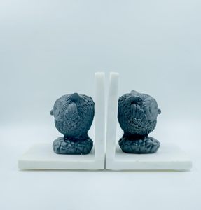Serre-livres de luxe en marbre blanc, créatifs, en résine, en forme de hibou noir, supports de livres robustes en pierre pour la décoration de la maison et du bureau - Product Image 1